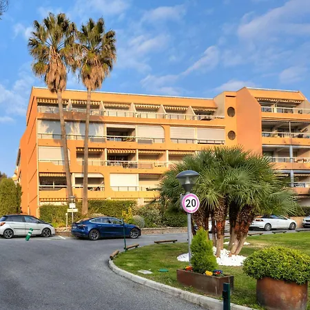Lumineux 2 Pieces, Climatise, Proche A Saint-raphael Apartament *