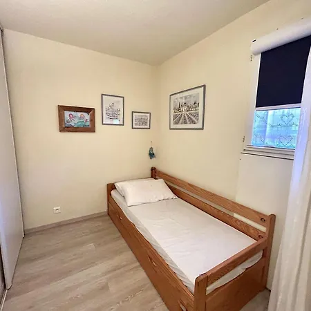 Lumineux 2 Pieces, Climatise, Proche A Saint-raphael - Fr-1-226a-206 Appartement