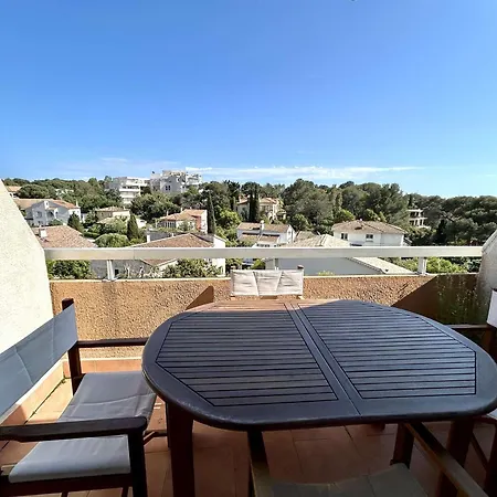 Apartament Lumineux 2 Pieces, Climatise, Proche A Saint-raphael