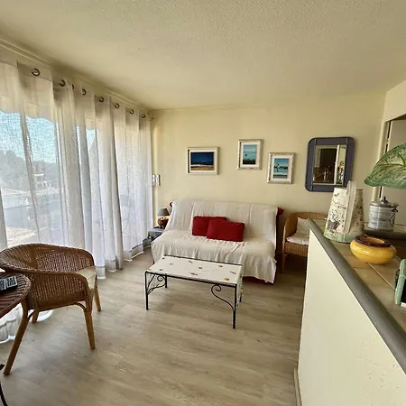 Lumineux 2 Pieces, Climatise, Proche A Saint-raphael Apartament